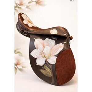 Magnolia Collection Upstyled Leather Saddle | Equestrian Decor